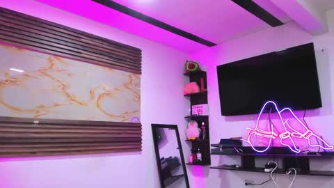 Snapshot of ken_and_bonnie chatting on March 2026 07:19:02 PM ken_and_bonnie online show from March 2026 07:19:02 PM