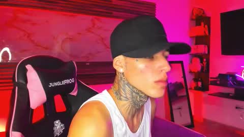 Snapshot of ken_and_bonnie chatting on March 2026 02:09:02 PM ken_and_bonnie online show from March 2026 02:09:02 PM