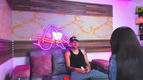 Snapshot of ken_and_bonnie chatting on April 2026 07:51:01 PM ken_and_bonnie online show from April 2026 07:51:01 PM