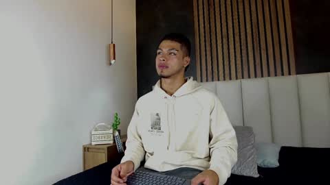   online show from February 2025 02:25:02 AM