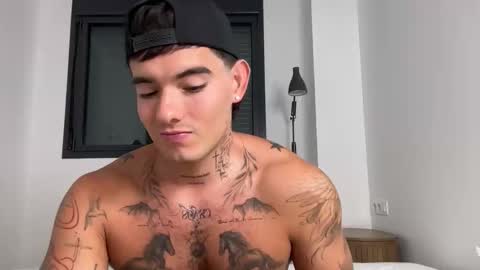 Snapshot of kenboyea_ chatting on September 2025 04:30:01 PM luis carlos esteban online show from September 2025 04:30:01 PM