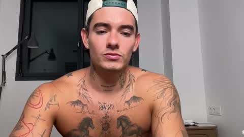 Snapshot of kenboyea_ chatting on September 2025 02:22:01 PM luis carlos esteban online show from September 2025 02:22:01 PM