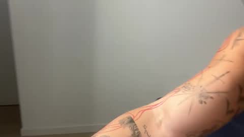 Snapshot of kenboyea_ chatting on October 2025 04:05:02 PM luis carlos esteban online show from October 2025 04:05:02 PM