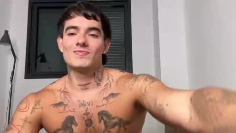 Snapshot of kenboyea_ chatting on October 2025 04:28:01 PM luis carlos esteban online show from October 2025 04:28:01 PM