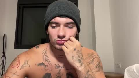 Snapshot of kenboyea_ chatting on November 2025 05:58:02 PM luis carlos esteban online show from November 2025 05:58:02 PM