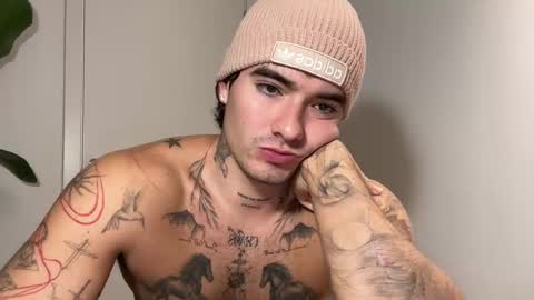 Snapshot of kenboyea_ chatting on November 2025 05:34:02 PM luis carlos esteban online show from November 2025 05:34:02 PM