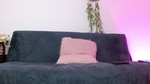 Snapshot of kendal_mosk chatting on April 2026 11:13:02 PM Valery online show from April 2026 11:13:02 PM