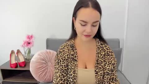 KendalDaisy online show from October 2025 04:03:02 PM