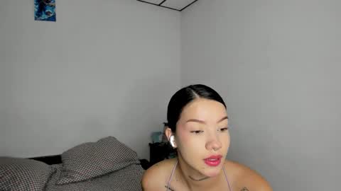 Kendal online show from September 2025 03:23:01 PM