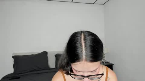 Snapshot of kendalgrey01 chatting on April 2026 02:12:02 PM Kendal online show from April 2026 02:12:02 PM