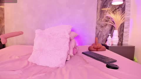 Natty online show from February 2025 05:46:02 PM