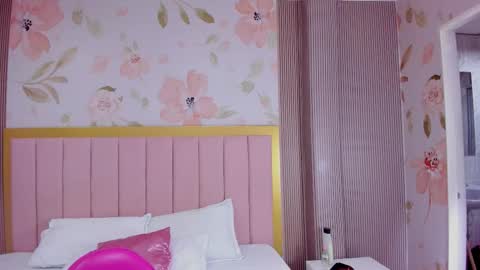 Snapshot of kendall_curves chatting on February 2026 08:29:02 PM Kendall no Jenner online show from February 2026 08:29:02 PM