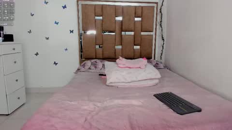 Kendall ewers online show from February 2026 01:45:01 AM