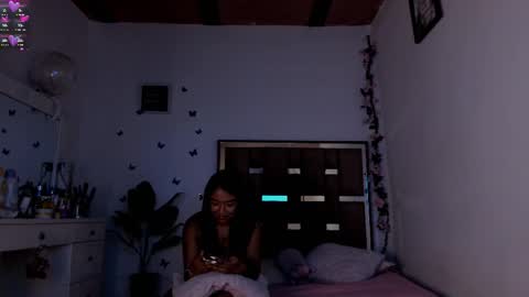 Snapshot of kendall_ewers chatting on April 2026 01:32:01 AM Kendall ewers online show from April 2026 01:32:01 AM