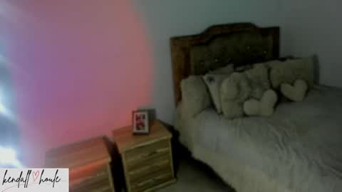 Snapshot of kendall_houle_ chatting on February 2025 12:08:02 AM KendallHoule online show from February 2025 12:08:02 AM