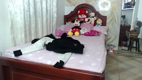 Snapshot of kendall_morry chatting on October 2025 05:27:01 AM kendall  online show from October 2025 05:27:01 AM