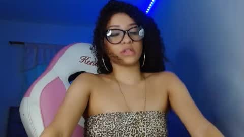 Snapshot of kendallrush2 chatting on January 2025 05:02:01 PM Kendall Rush online show from January 2025 05:02:01 PM