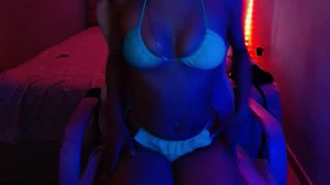 Snapshot of kendallrush2 chatting on February 2025 08:55:01 PM Kendall Rush online show from February 2025 08:55:01 PM