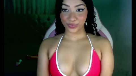 Snapshot of kendallrush2 chatting on September 2025 06:27:02 AM Kendall Rush online show from September 2025 06:27:02 AM