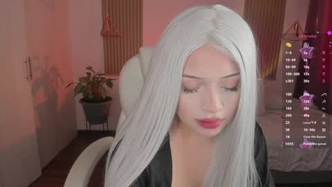 Kendall  online show from October 2025 08:53:02 PM