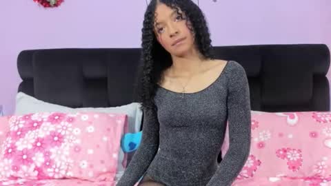 kendallwings online show from November 2025 02:01:02 AM