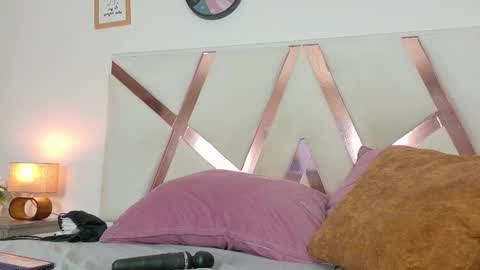   online show from February 2025 05:48:02 AM