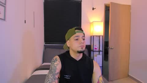 kendel_dimitri online show from April 2026 08:18:02 AM