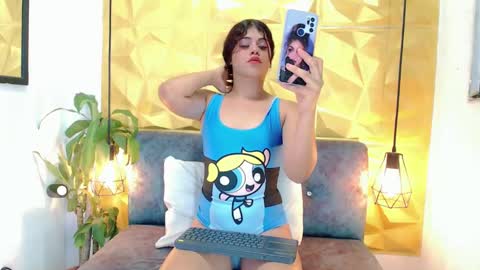 K E N D R A  online show from January 2025 02:58:02 AM