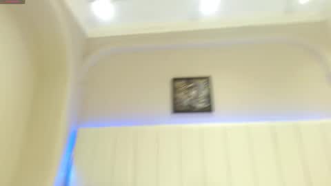 kendra_lux1 online show from October 2025 01:45:02 PM