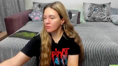 Kendra online show from October 2025 12:35:01 AM