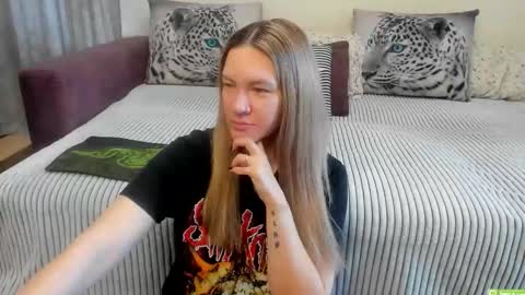 Snapshot of kendra_xx_ chatting on June 2026 11:38:02 PM Kendra online show from June 2026 11:38:02 PM