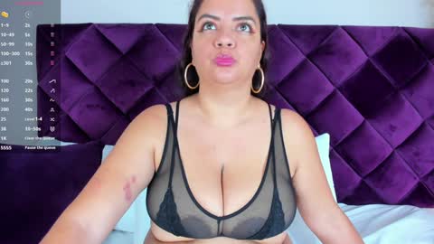 Kendral  online show from January 2025 08:29:01 AM