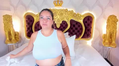 Kendral  online show from November 2025 04:12:02 AM