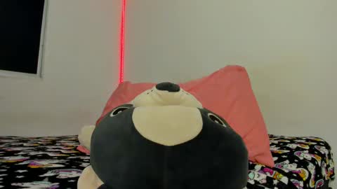 Snapshot of kendrasthefania chatting on January 2025 04:14:02 PM kendra Sthefania online show from January 2025 04:14:02 PM