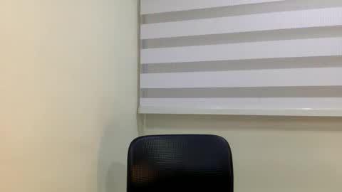 Snapshot of kendylove_ chatting on April 2026 04:15:01 AM kendylove_ online show from April 2026 04:15:01 AM