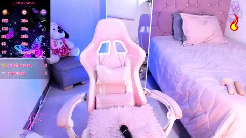 Snapshot of kenia_thompson01 chatting on December 2024 10:34:02 PM 01 online show from December 2024 10:34:02 PM