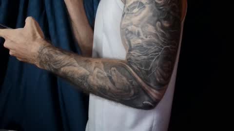 Snapshot of kennerfox77 chatting on January 2025 08:42:01 PM Kennfox777 online show from January 2025 08:42:01 PM