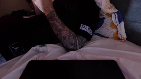 Snapshot of kennerfox77 chatting on September 2025 06:18:02 PM Kennfox777 online show from September 2025 06:18:02 PM