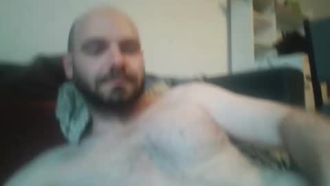 Snapshot of kenneth_wilson chatting on May 2026 06:43:02 AM kenny for my friends online show from May 2026 06:43:02 AM