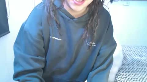 kenshi2302 online show from November 2025 12:31:02 AM