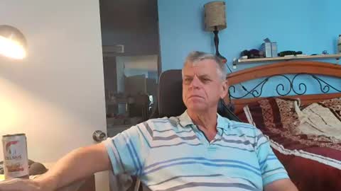 Snapshot of kent_ham chatting on June 2026 10:14:02 PM kent_ham online show from June 2026 10:14:02 PM