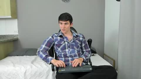 Snapshot of kent_zagann chatting on May 2026 05:12:01 AM Santiago online show from May 2026 05:12:01 AM