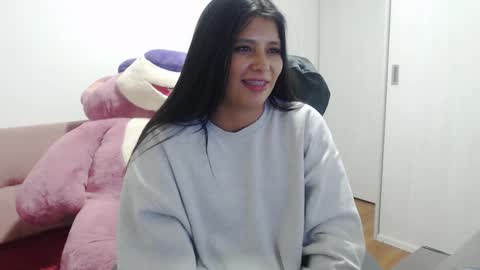 Snapshot of kenyakone chatting on September 2025 01:41:02 AM Kenya Kone online show from September 2025 01:41:02 AM