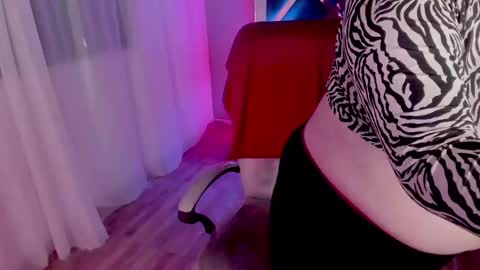 Kenzie online show from March 2025 10:38:02 PM