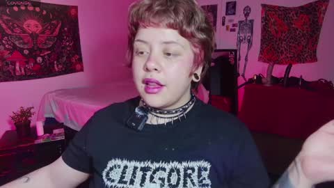 Snapshot of kenziesharik chatting on April 2026 06:43:02 AM Kenzie online show from April 2026 06:43:02 AM