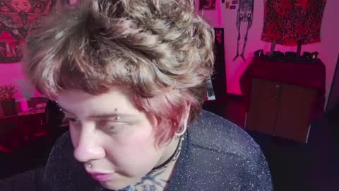 Snapshot of kenziesharik chatting on April 2026 01:12:02 AM Kenzie online show from April 2026 01:12:02 AM