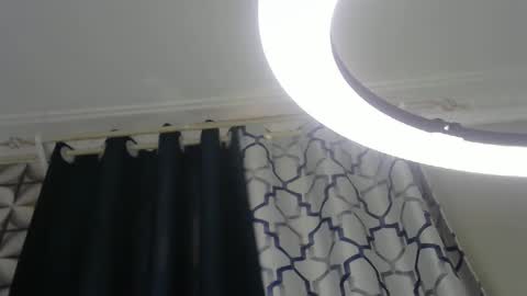 kering_lovly online show from December 2025 10:24:01 AM