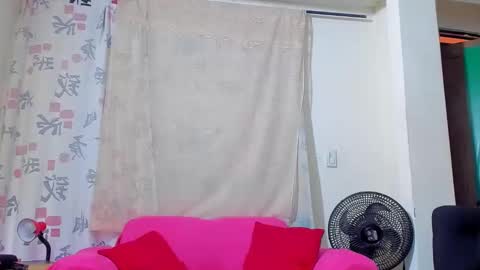 Snapshot of kerlysmith24 chatting on June 2026 01:28:01 PM Kerlysmith24 online show from June 2026 01:28:01 PM
