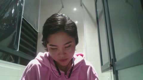 Snapshot of kerstinscotto chatting on November 2025 11:22:01 AM Jenny online show from November 2025 11:22:01 AM