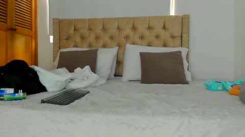 Kery Hillson online show from October 2025 12:22:02 PM